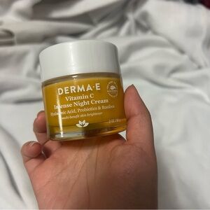 DERMA-E Vitamin C Intense Night Cream – Brightening and Hydrating Facial Skin